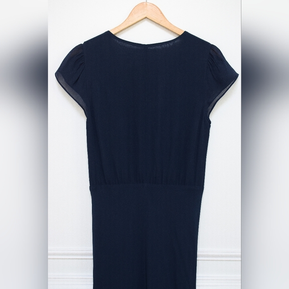 Reformation Nayeli Dress in Navy Blue Fitted Maxi Dress V-Neck Cap Sleeve Size 8 - Picture 11 of 14